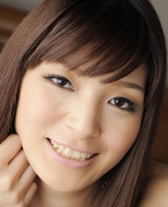 Aoi Sakura (蒼井さくら)