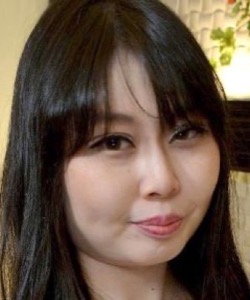 Arimatu Rurune (有松るるね)