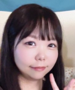 Hanasaki Kurumi (花咲胡桃)