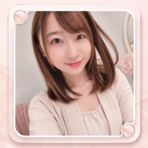 Hatsumi Saki (初美沙希)