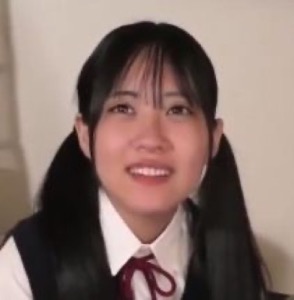 Sakurazaki Rina (桜崎璃奈)