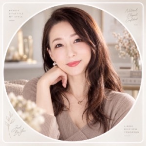 Yosii Miki (よしい美希)